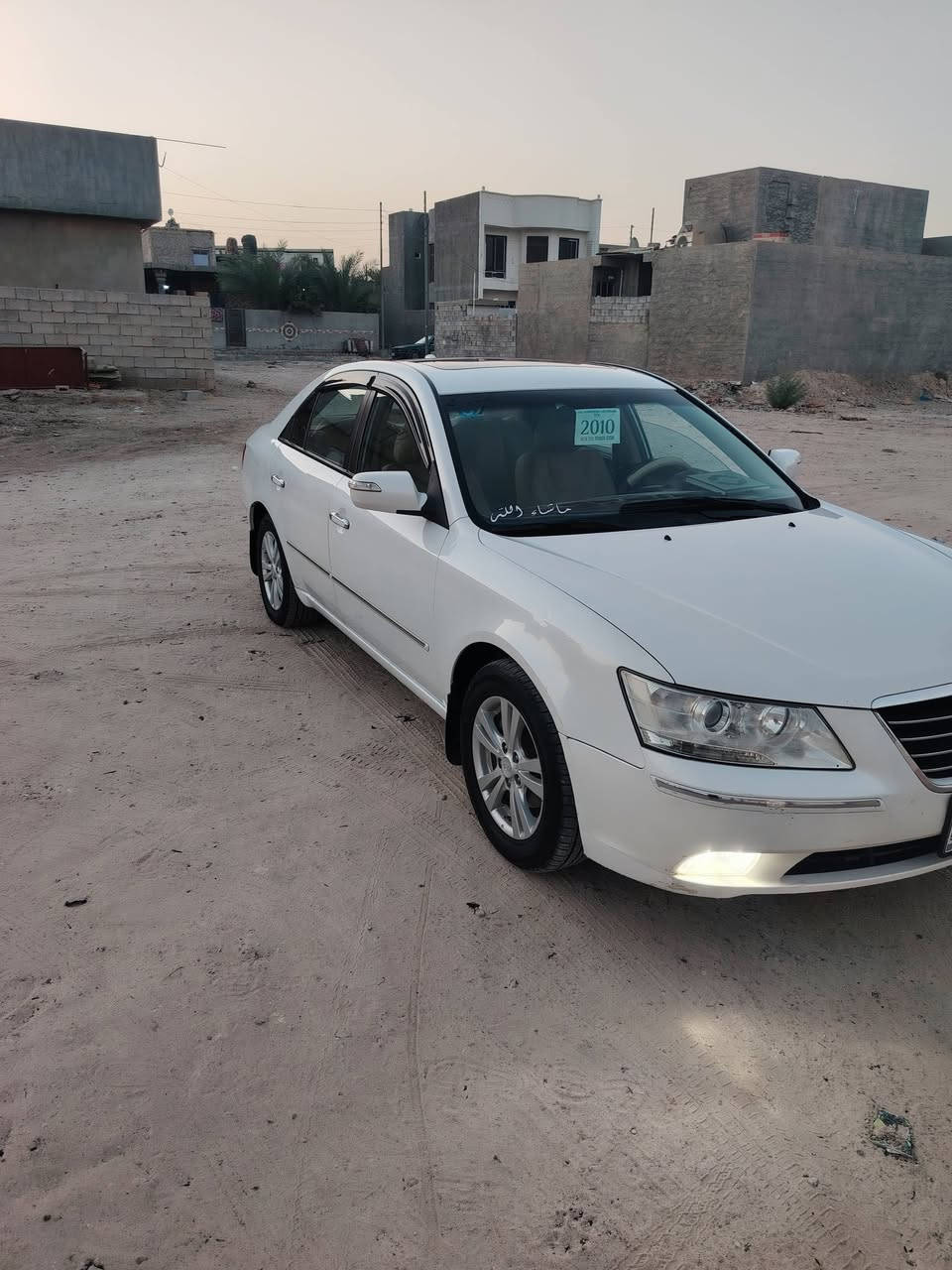 السلام عليكم سياره للبيع سوناتا 2010 محرك 2400 سياره رقم بغداد بيها ثلاث قطع سعر 125  اي استفسار على هذا الرقم ***********
