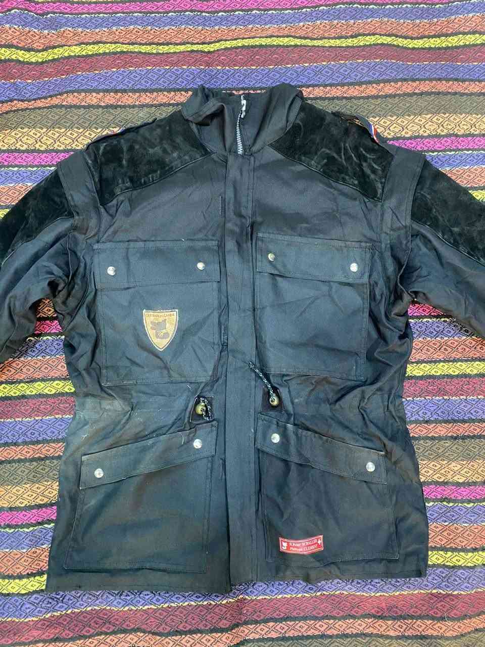 اخوان سلام عليكم اول شي عيدكم مبارك وكل عام وانتم بخير وصحه وسلامه 
هاذ موسم سفر وكلة مطر وبارده وفرت الكم قماصل مال دراجات فول كسارات ضد المطر والهواء سعر القطعة 25الف فقط


**إذا كنت صاحب هذا الإعلان وتريد حذفه لأي سبب، رجاءا أرسل رسالة إلى الدعم الفني**