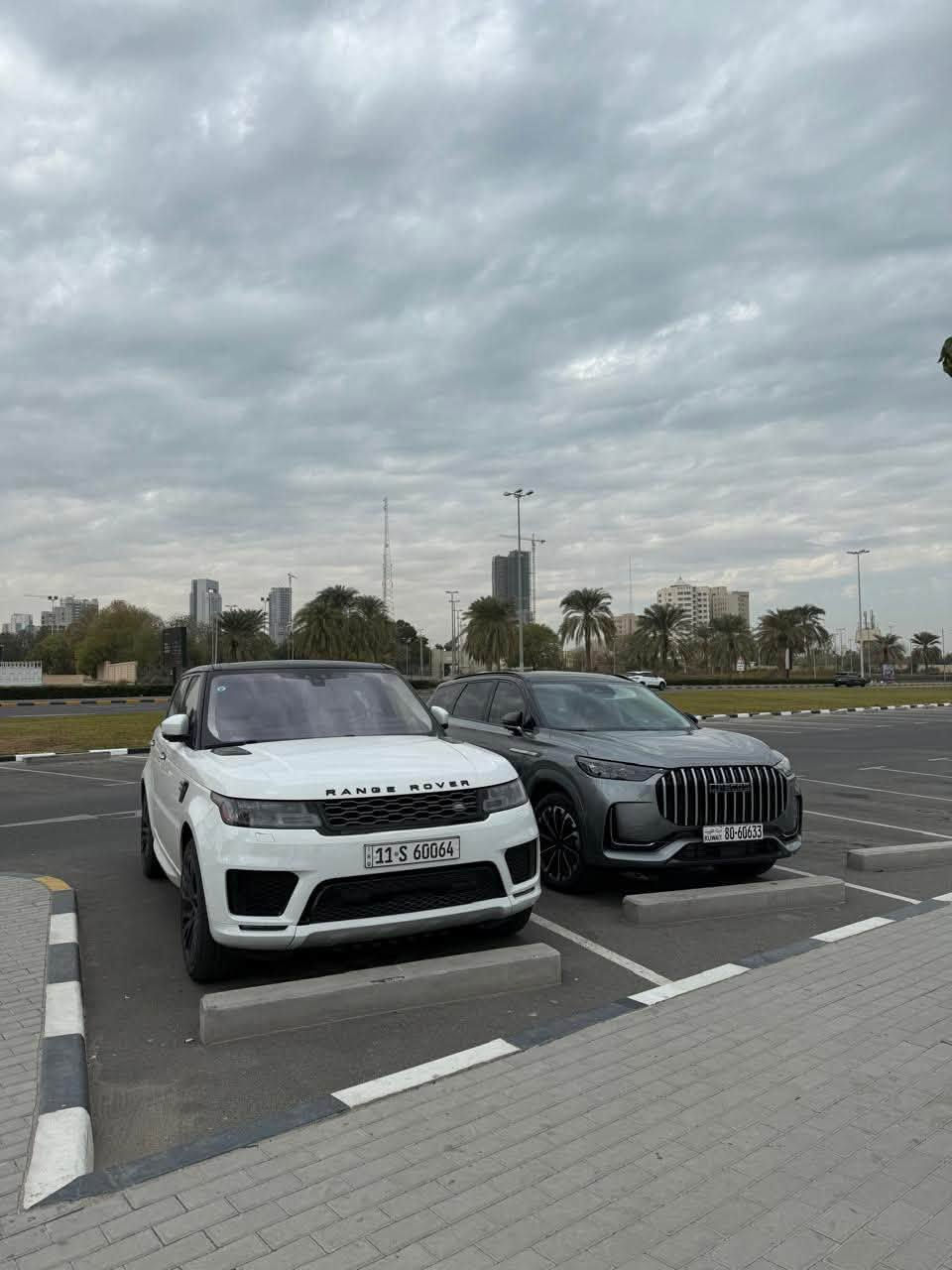 موديل 2021 

العدد 63,000 km  قابل للزيادة

عدد السلندرات 6 سلندر 

سعة المحرك 3.0 لتر سوبر جارج 

داخل ابيض 

دوس كهرباء

شاشات خلفية 

خرائط العراق والوطن العربي

كلين تايتل

صور امريكا موجودة ويه الصور

بيهة قطعه دبل كلير

 

.

.

للاستفسار الاتصال على هذا الرقم 

***********
