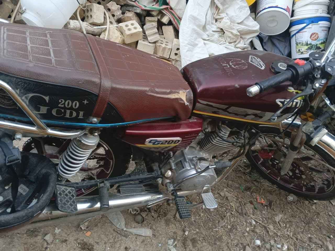 سونك 5 كير محرك 200  موديل 2023   دراجه مال بيت  عوزهه ترتيبات   معروضه  ب 650  وبيهه مجال قليل  العنوان معامل الباويه ***********
