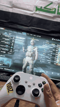 اكس بوكس سيريس اس للبيع الجهاز نضيف اخو الجديد مامفتوح ملحقاته كامله بس حط حساب والعب السعر 290 الف متواجد واتساب اكثر شي 
***********
