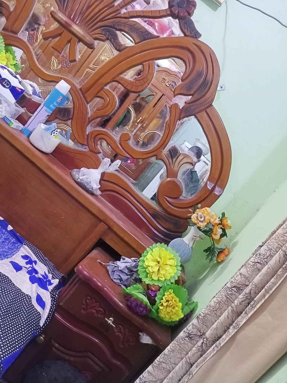 للبيع غرفه ام ال5 نضيفه كلش
الرقم للتواصل والاستفسار ***********

