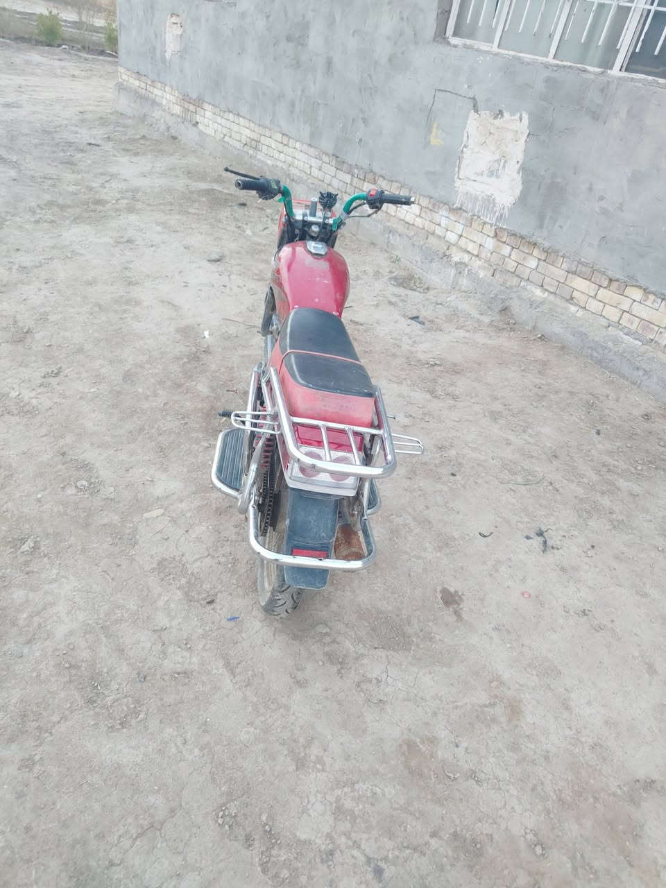 السلام عليكم فيومه للبيع دراجه نضيفه حيل بدون اوراق السعر 275وبيها مجال الشراي ***********
