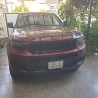 جيب كراند شيروكي ٢٠٢٤ بلاك ادشن ماشية ٧٠٠٠ ميل حادث جاملغ امامي يسار ا...