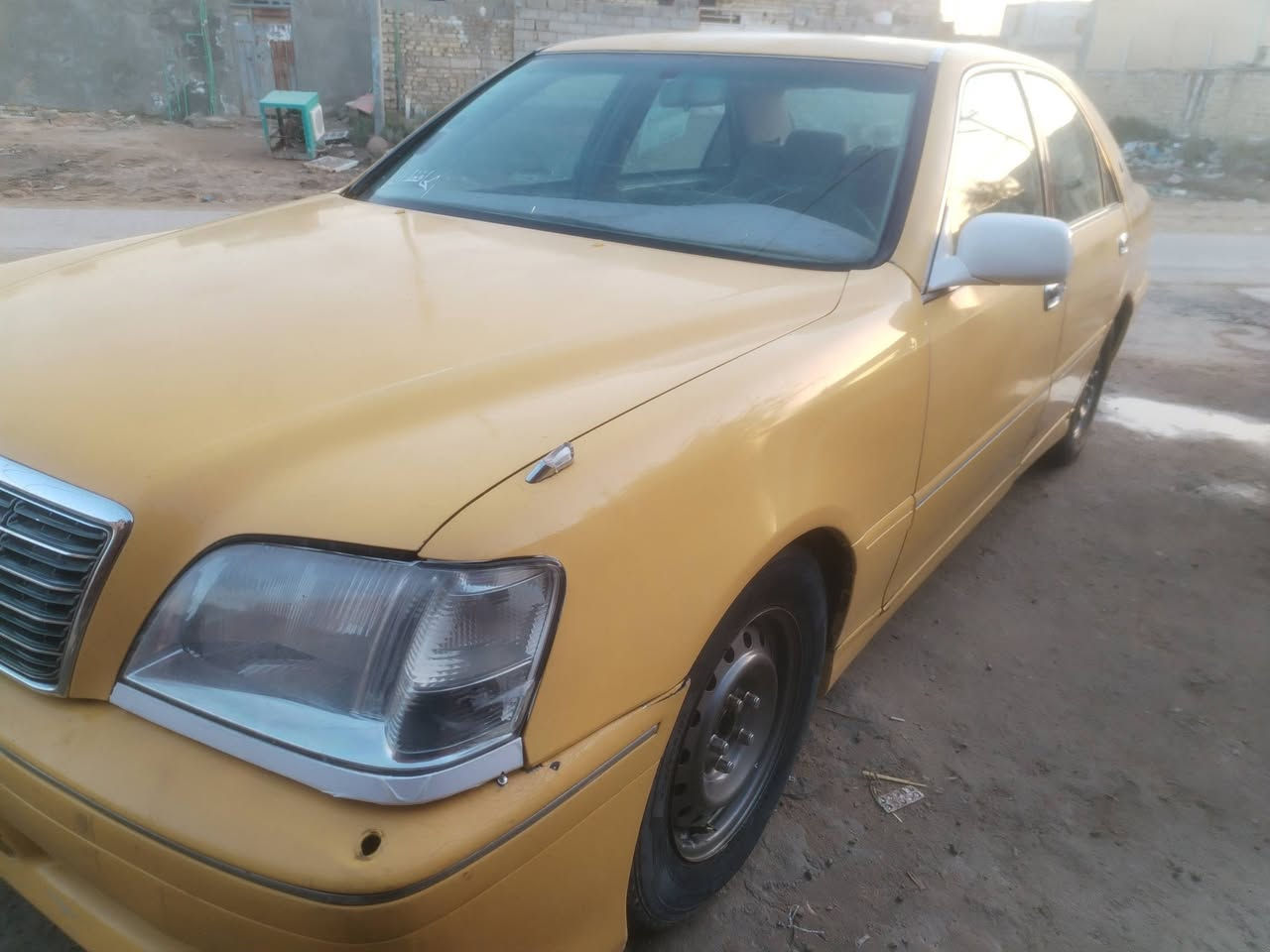 السلام عليكم ورحمة البيع ملكه رقم بغداد احمر وكاله ام البرود مكينه وكير ففيتي جديدات حداديه جديده كهربايات شغاله تخم تاير جديد باتري جديد سياره ما بيه كص مكفول السعر ٤٨ورقه مكان السياره الدوانيه قضاه الشاميه رقم الجوال ***********
