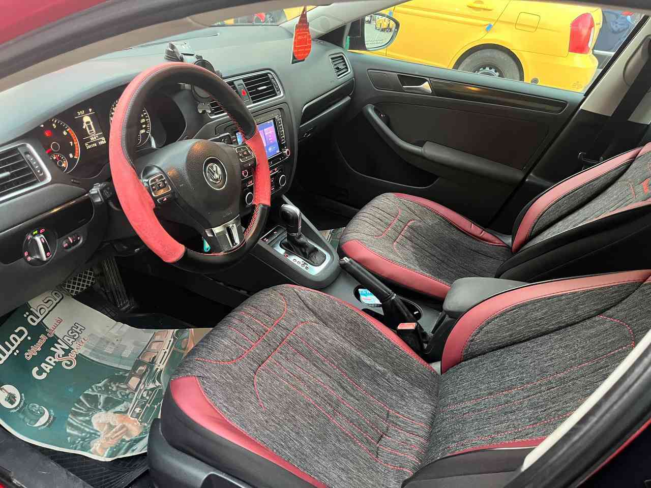 سيارة فولكس واجن جيتا 2012

لون احمر

خليجي 

بيه كم قطعة بسيطة بارد موضح بالصور
وجزء من الباب الخلفي والجاملغ الأيمن بيه صبغ موضح بالصور 

ماشيه  246 الف

 رقم اربيل

محرك مرغوب 2000

السياره ما شاء الله عليه كلش نظيفه ومناقصه شي
 جاهزه تماما حته شاشه شادله وكاميرا 
حداديه الصدر كله جديد امسوي و كهربائيات وتبريد وتدفئة شغالات فول اي نقص مابيهن 

 السياره بأسمي تحويل ثاني يوم اربيل 

السونار موجود ويه الصور 
للامانة مكتوب بالسونار الكير مفتوح بس الي صار ويايه بدلت الدجه مال الكير قبل فتره فقط بس هذا 
وابو السونار هم كال اكو تبخير كلش بسيط بالمحرك 
هاي تفاصيل كل السيارة 

للتواصل اتصال او واتساب 

*********** 
مكاني / بغداد- مدينة الصدر 

السعر 95 ورقه
