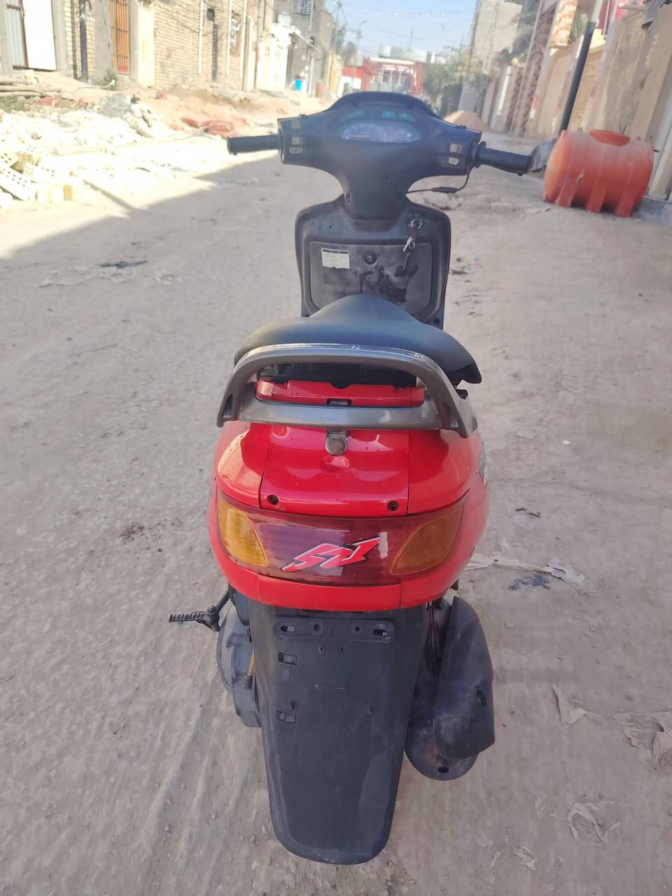 دراجه فراشه فحل كرستال محرك ماكس جديده   كل نقص مابيه سعر خاص500 بيه مجال  رقمي ***********
