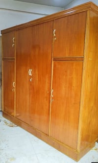 كنتور صاج • ٤ أبواب • توصيل بكروة