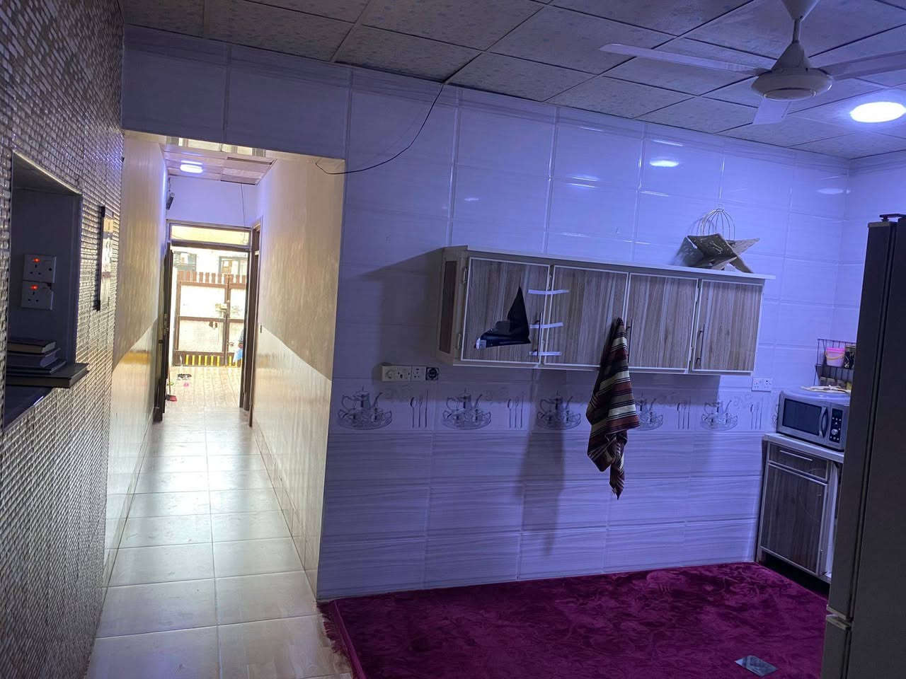 سلام عليكوم غوالي عدنه بيت 🏠 100 متر طابق ونص اب 16 اب شارع صاب بيت 🏠 مرتب فول سراميك سقوف ***********ثانوي سعرهه 55 بي مجال للطيبين
