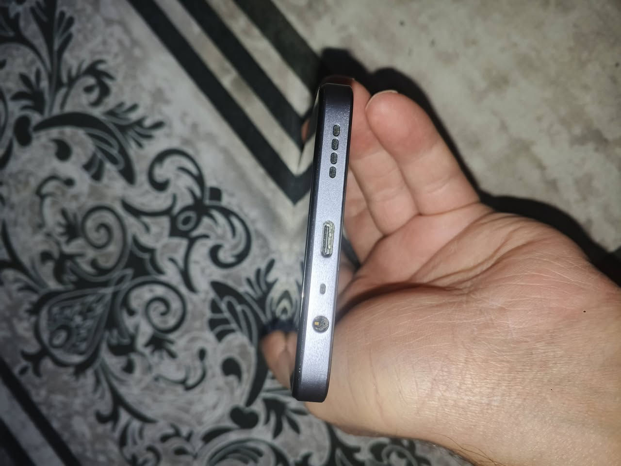 السلام عليكم ريلمي نوت 60 للبيع نظيف شرط مستخدم شهر شخطة ما بي شرط وضمان وغراضه  ما بي اي نقص وضمان لا مصلح ولا مفتوح شرط ابيع سعرها 110 وبي مجال بسيط موجود فيس وهذا رقمي هم ***********
