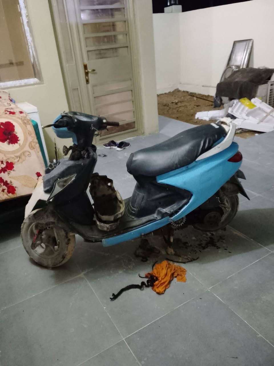 فراشه للبيع
عوزه قايش وكفرات مكسره امامي  محرك مامفتوح شرط 
يريد بلخدمه يخابرني    ***********
