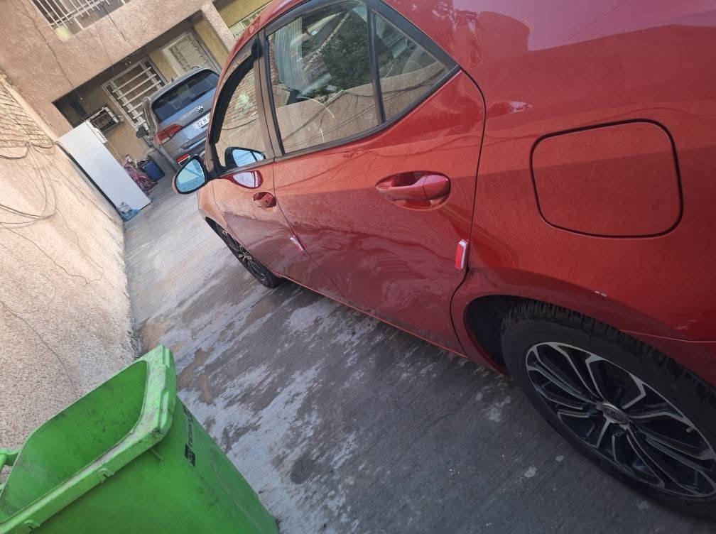 السلام عليكم
للبيع كورلا موديل 2017 رقم سليمانيه بأسمي السنويه تحويل أو وكاله أني حاظر وارد أمريكي حادثها كلش بسيط بدون دواخل الشاصي سليم الايرباكات سليمات حادث امريكا جاملغ عكس السائق وشويه من الباب وبالعراق صارت بيها شخوط الصفحه الي عكس السائق وصبغتها شخوط فقط مو ضربه 
السيارة ماشيه 125 ألف 
السعر / 135 وبيها مجال 
مكان السيارة / بغداد / حي الخضراء
للاستفسار الاتصال / *********** بي واتساب
*********** بدون واتساب
