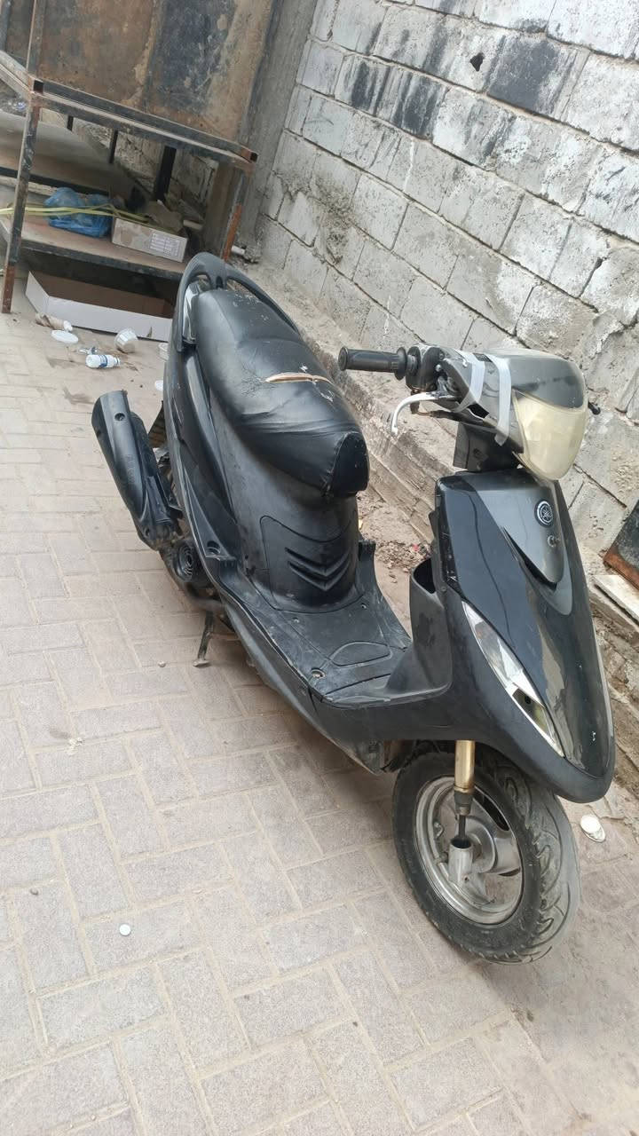 دراجه ماكس عدله دراجه نضيفه كلش 

دراجه ما مفتوحه شرط

الدراجه الكهربائيات كلها شغاله 

وسعرها خاص  
 

وهاذا رقمي ***********
