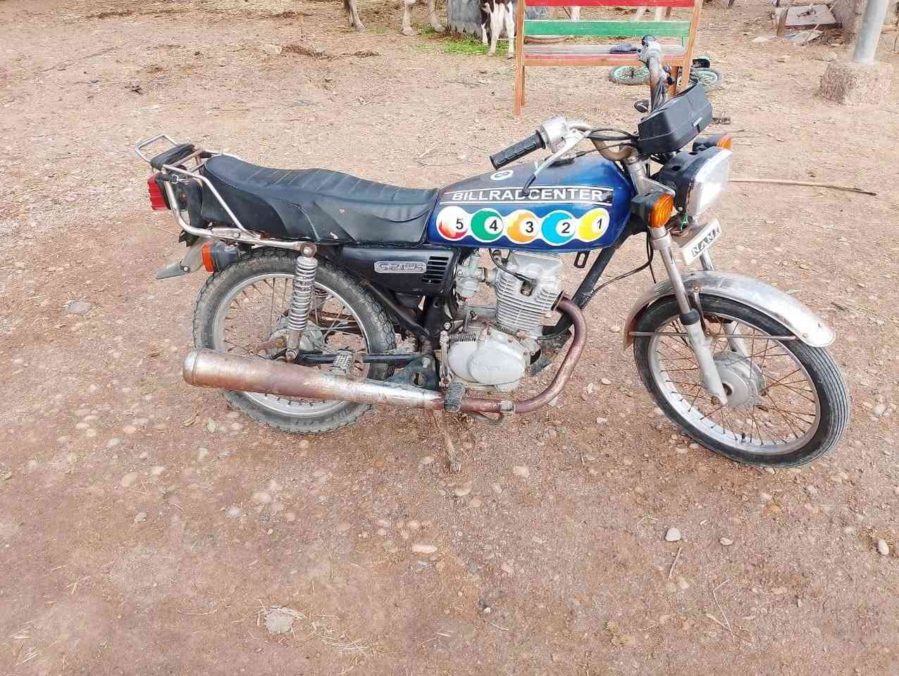 السلا عليكم دراجه للبيع مديل  ٢٠١١ أوراق ***********
