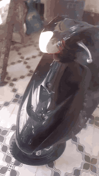 شباب دراجه للبيع اوراق سعر 200 فيها مجال 07750968561