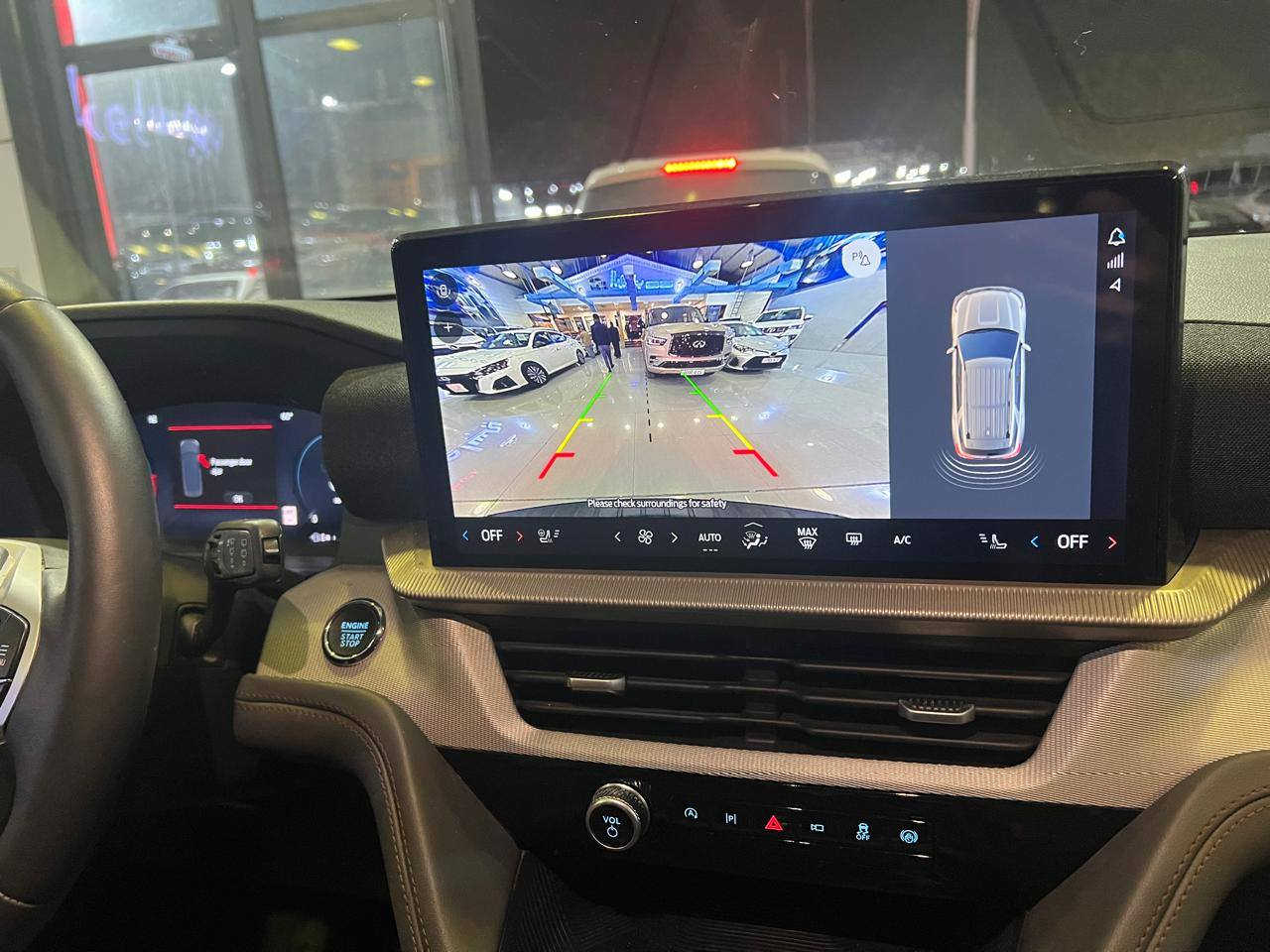 بسم الله......وتوكلنا على الله 

النوع ،:: فورد اكسبلور ACTIVE

الموديل :: 2025 الشكل الجديد كليا

اللون:: ابيض ثلجي

السعر المطلوب ::: 32٫000 $$

المسافه المقطوعه،:: 10 آلاف ميل 

عدد المقاعد ::7 راكب 

ارباك سليم ،::100/100

السياره :: بدون صبغ بدون تبديل من الدعاميه إلى الدعاميه
كله عل بلاد حتى الدعاميه بلاديه 

السيارة كاتي تترقم شمال (اربيل _ دهوك _ سليمانية)

صور الحادث موجوده داخل المنشور

(المواصفات)

ACTIVE

4 سلندر تربو 
2.3 حجم المحرك 
بصمه تشغيل 
تشغيل عن بعد
كراسي جلد vip ملكي منفصل
كراسي كهرباء 
كراسي تدفئه 
كراسي كهربائي جهتين
شاشه دجتل 
شاشه كبيره 
تدفئه استيرن 
رادار امامي 
رادارات جانبيه + خلف 
تحكمات تبريد لمس 
بلاجكتور دوار معى الاستيرن
لايت led
صندوك كهرباء 
وضعيات قياده 
كير موس 
موس تغير وضعيات قياده 
نظام ايكو تقليص الوقود
نظام سبورت لعشاق الرياضي 
وباقي الانظمه موجوده 
جبلي + صحراء + جليد 
كل انطمه القياده موجوده 
وباقي مواصفات موجوده 

مكان السيارة كركوك :: معرض الرواسي 

كركوك شارع المعارض----- الاتفسار والاتصال على الرقم 

ابو صهيب 
***********
