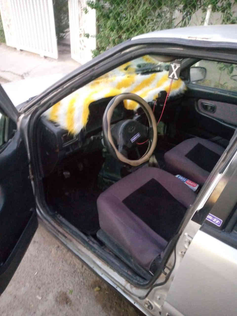 للبيع هونداي اكسل
مديل 93 رقم ديالى مشروع وطني تحويل باشر 
كهربايات شغاله 
مكينه وكير خير من الله 
السعر 25 ورقه وبيهة مجال حك الجيه 
مكاني بغداد 
***********
