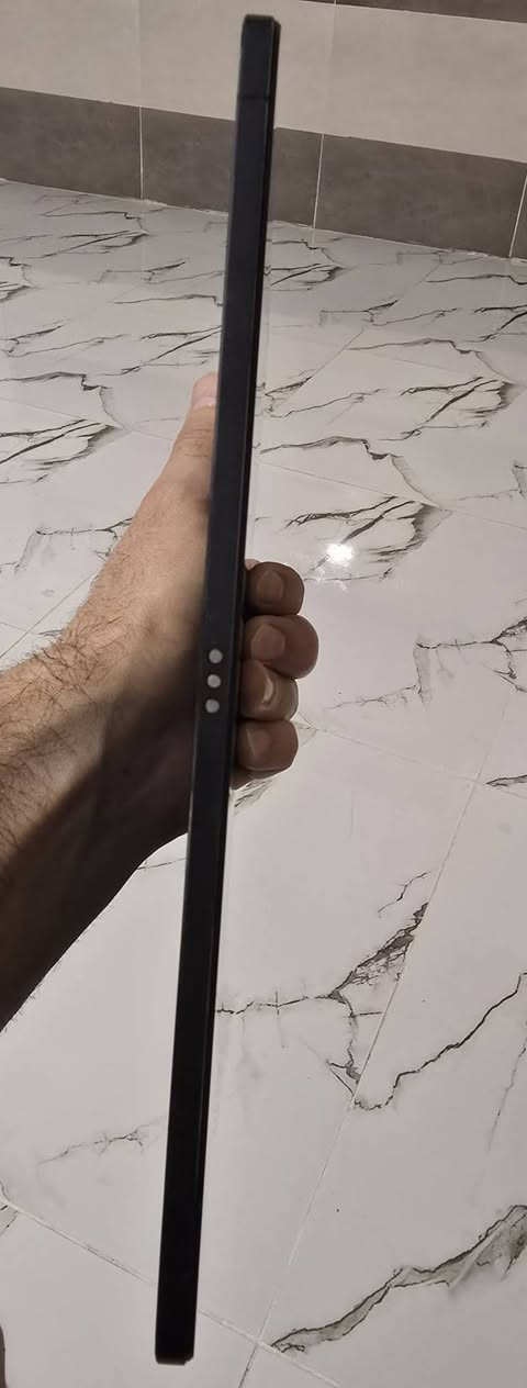 🔥 عرض مميز 🔥
📱 جهاز Xiaomi Mi Pad 5 للبيع بحالة ممتازة!
✨ المواصفات: ✔ شاشة 11 إنش IPS بدقة 2.5K (2560×1600)
✔ معدل تحديث 120Hz (سلس جداً)
✔ معالج Snapdragon 860 (أداء قوي)
✔ رام 6GB
✔ سعة تخزين 128GB / 256GB
✔ بطارية 8720mAh تدوم طويل 🔋
✔ صوت ستيريو 4 سماعات Dolby Atmos 🔊
✔ يدعم القلم (Smart Pen)
🎮 الأداء في الألعاب: ✔ يشغل PUBG Mobile بسلاسة عالية
✔ على إعدادات Smooth + Extreme يوصل تقريباً 60 فريم ثابت
✔ على HDR + Ultra أداء ممتاز بدون تقطيع ملحوظ
💯 الجهاز نظيف وخالي من المشاكل
💰 السعر: ( 250٫000 ) قابل للتفاوض
📍 الموقع : الموصل
📩 للاستفسار على الرقم ***********
#للبيع #MiPad5 #تابلت
