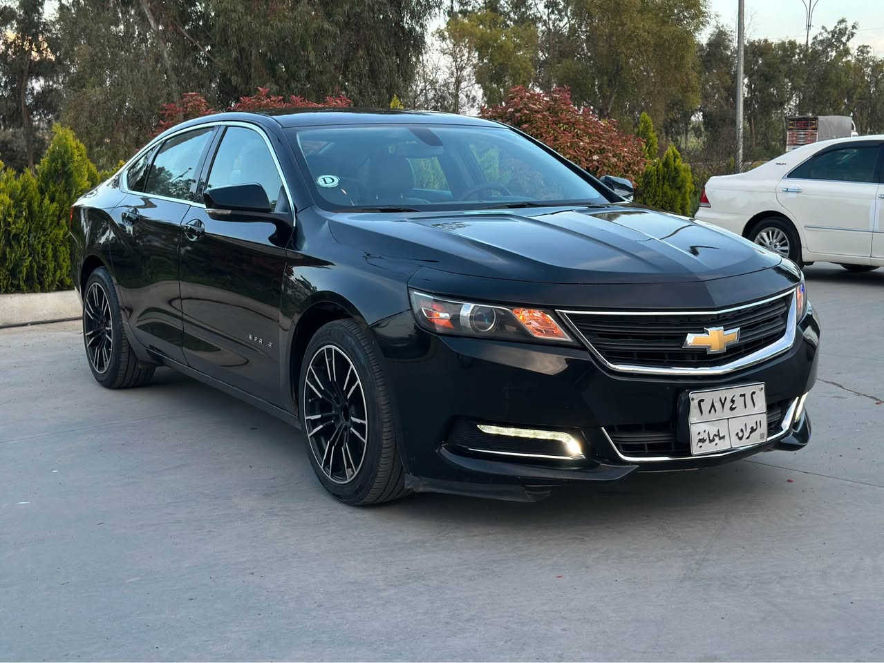 Impala 2018 LT
مەکینە شەش پستۆن   V6 
مەکینەی نەکراوەتەوە بە شەرت
گئری بەشەرت
شاشە قاسە و کوشن جلد
سەیارەکە 116000 مایل رۆشتوە
دوو چەمەلخی لای سایەق و سەقف کلئری ئەمریکایە
چەمەلخی سەکن و بۆنید بۆیاخی دوبەیە
بئ ناو گرتن ناوی چەکوشی پئوە نیە بەشەرت
سەیارەکە زۆر جوان و پاک ماوەتەوە
رەسمی سۆنەریشم داناوە 
سعر ٩٨$
*********** السليمانية, العراق
