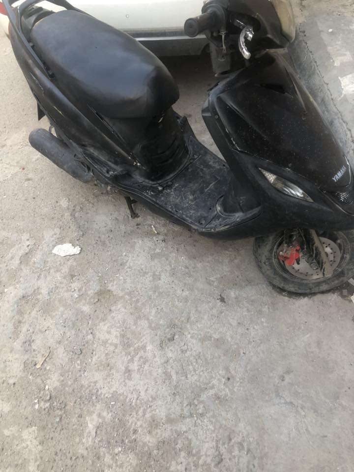 ام عليكم دراجه 140 ماكس لبيع الدراجه ماكو شي شغال بيها غير المكينه بدلت بيها تايرات ودبلات اماميه مستعجل عله بيعتها السعر 350وبيها مجال شراي يدخلي خاص *********** العنوان بغداد شارع حيفاء ملاحضه ابيع كوم حديد
