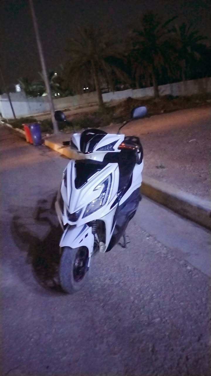 دراجه جامبو للبيع مديل ٢٠٢٤ دراجه نضيفه ماخذها ١١١٠مليون وميه عارضة ب٧٥٠الف مكينة ياماها عنوان كربلاء بحي حوراء تيل ٣٨ رقم ***********

