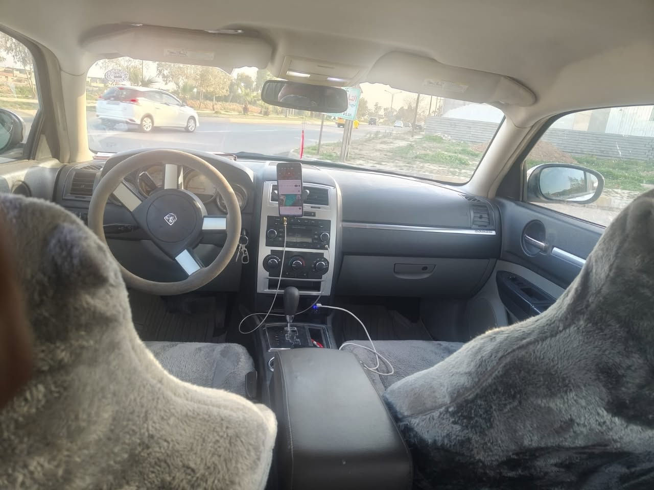 جارجر جاهزه من كلشي كلين بدون صبغ
نظام Abc بلادي 
محرك 3 و نص 
سيارة جديدة بمعنى الكلمه 
تخم أمامي و دبلات بارحة غيرتهن كلهن 
تبريد ثلج ❄️ ‎
ماتصرف عليه ربع دينار  
سيارة نظيفة كلش 

(سعر 123)


**إذا كنت صاحب هذا الإعلان وتريد حذفه لأي سبب، رجاءا أرسل رسالة إلى الدعم الفني**