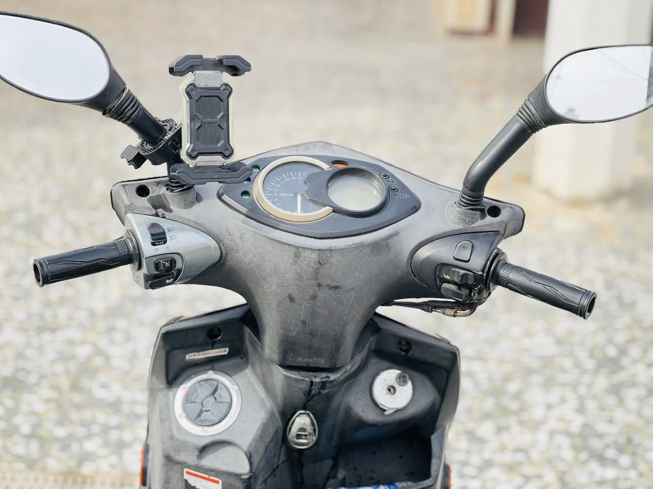 السلام عليكم
دراجه سكنس فحل موديل 2010
رمبه شوفة عينك مصارله شهرين من نزلته 
سعره مليون و100 وبيه مجال 
مكان بغداد المعامل 
للتواصل ***********
