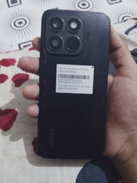 هونر • مقفل • الظهر مفتوح