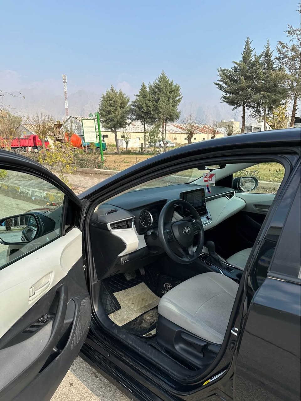 كرولا موديل 2022 هه موو شتي به شه رت سه نه وي هه موو شتي تازه يه ٢٩ هه زار روشتوه چوار تايه ي تازه يه ٥ پارچه بوياغ ناوي نه گرتوه به شه رت نوقته ي نيه بع شه رت  سعر130 گه لا 
***********
سفر حه وسه دوو په نجا شه سه توو دوو بيستوو نوو بيستوو هه يت أربيل, العراق
