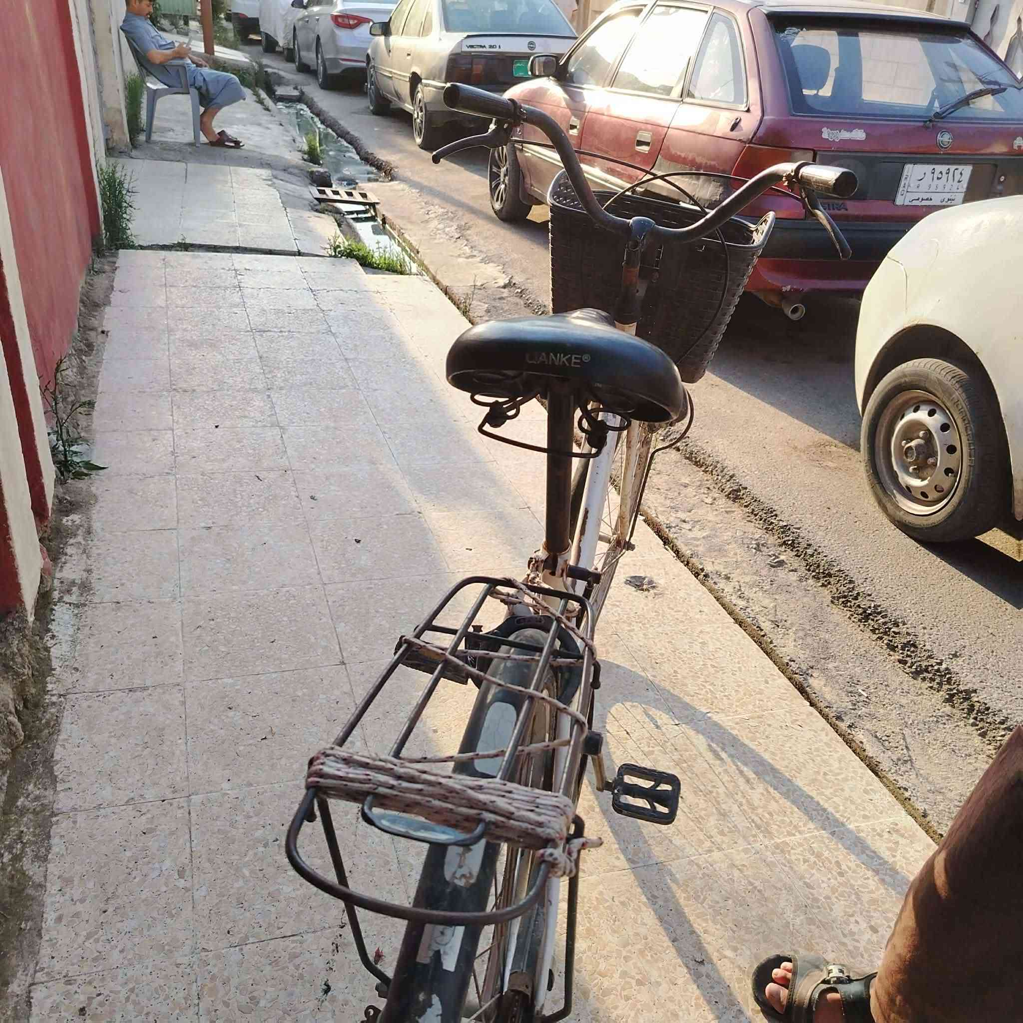 بايسجل للبيع في الموصل حي السومر بايسكل نظيف بس يحتاج له غسل حجم 26 تايرات ما بيهن شيء اسطوبات شغالات السعر 60,000


**إذا كنت صاحب هذا الإعلان وتريد حذفه لأي سبب، رجاءا أرسل رسالة إلى الدعم الفني**