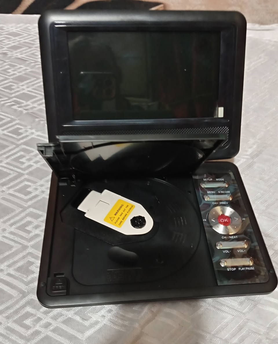 من رخصت الادمن DVD جديد مامستعمل معه ملحقاته بس فحص /50/الف ويه التوصيل


**إذا كنت صاحب هذا الإعلان وتريد حذفه لأي سبب، رجاءا أرسل رسالة إلى الدعم الفني**