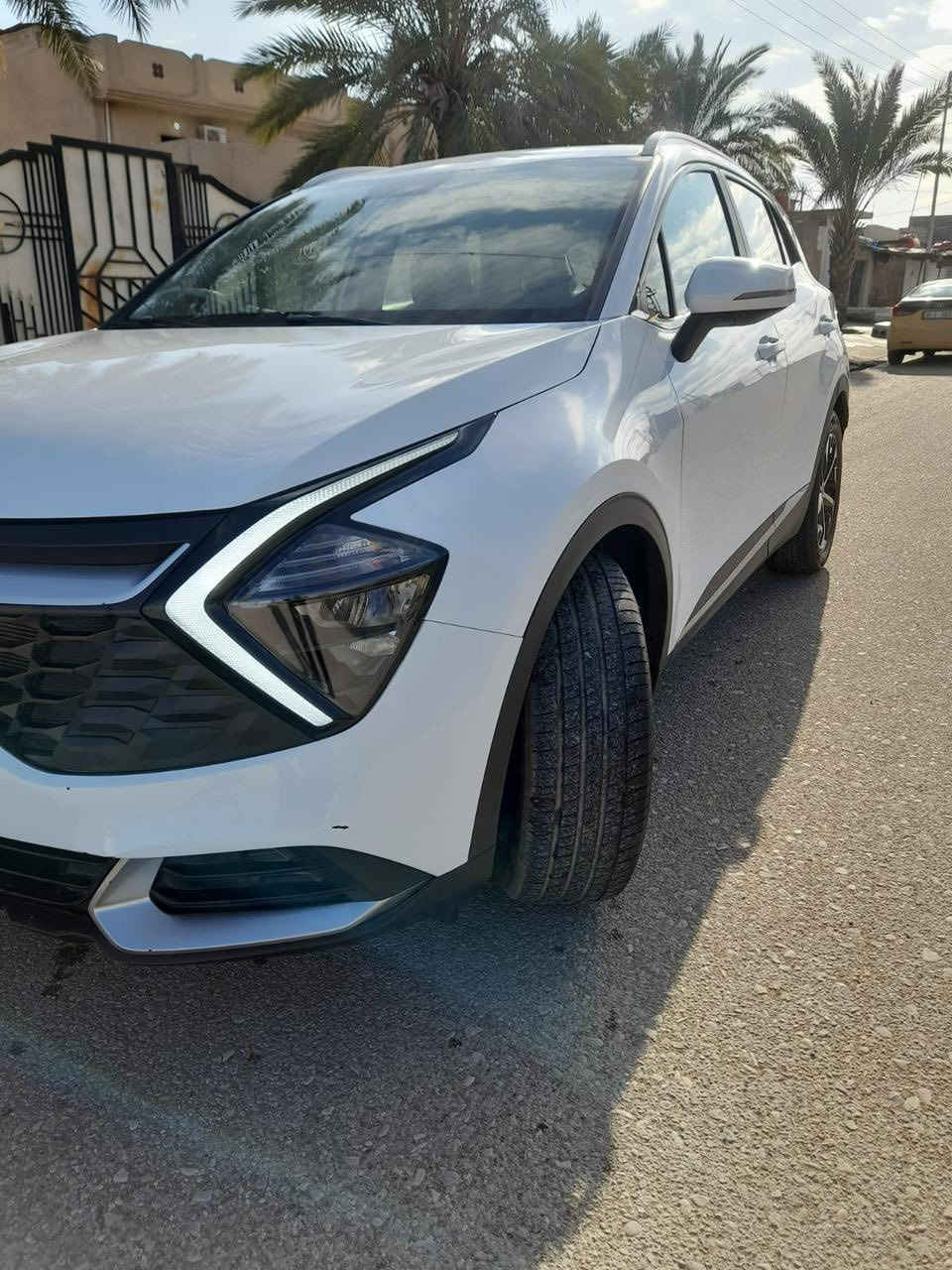 🛑🛑🛑🛑🛑🛑🛑🛑🛑🛑🛑🛑🛑🛑🛑🛑🛑

سبورتج 2024 مواصفات نص فول محرك 2000 والمواصفات مالهة معروفه عارضهة ب220 وبيهة مجال بسيط 
مكاني بغداد السيدية 
***********
