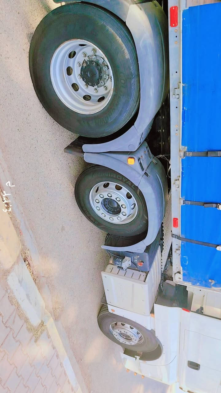 سلام عليكم
مان برفان للبيع موديل 19
حجم 500 هاف گير بل دشبول
مكفوله حساس كامره ثلاجه
مربوطه عربانه شمتز عربانه مكفوله
تخم تاير راس وعربانه سنوية جديد
سيارة مُـ (⊙︿⊙) ـآآبـِي نقص
لاستفسار اتصل ***********
