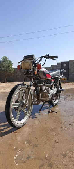 السلام عليكم  ماطور ايراني سافين مودين 2020 محرك وكير شرط يعوزه شغلات بسيطه سعره 475 وبي مجال الاستفسار ***********
