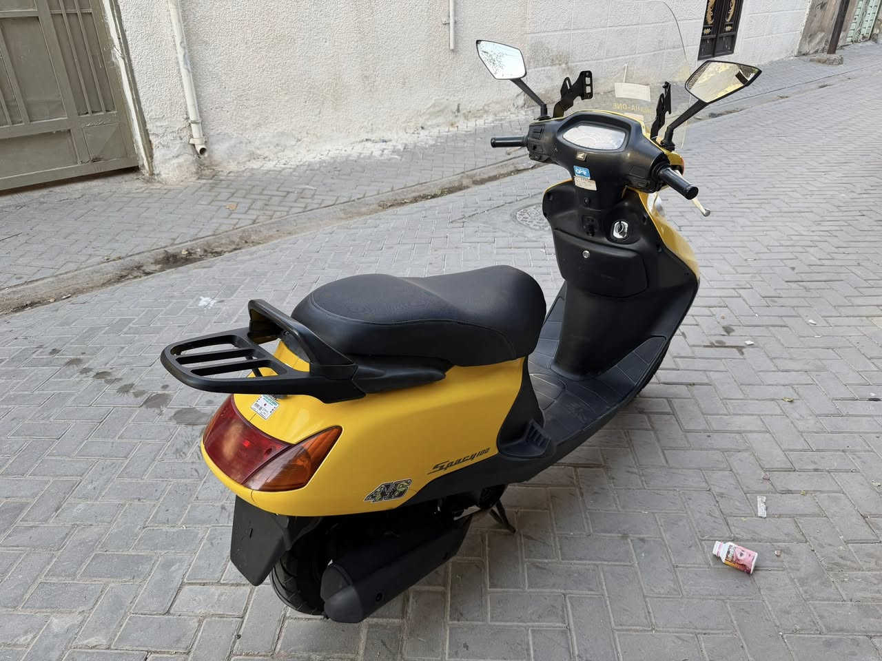 السلام عليكم سبيسي ياباني كفرات بلادي مكينه بلادي كابريتر اصلي دراجه صار شهر نازله من رمبه جديده دراجه رمبه السعر ٨٥٠ مكاني بغداد الشعب شراي يتصل ***********
