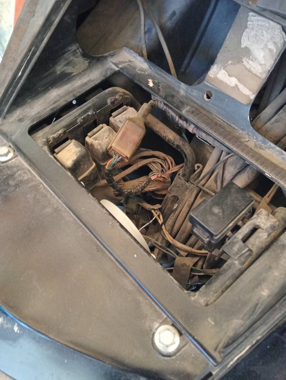 السلام عليكم فورسايت للبيع دراجه يرادلهه ترتيب كلج خلفي وملاحظات صارلهه سنتين عندي حاليا شغاله وتمشي بس يرادلهه كلج وترتيبات مكاني بغداد السيديه قرب تقاطع درويش السعر 500 وبيهه مجال قليل
مابيهه اوراق
ستاند كهرباء شغال كهربائيات كلهه شغاله 
***********
