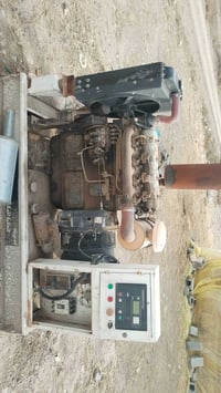 مولد بيركنز ٢٥ كيفي راس توليد جديد  وشاشة شغاله ناقصه بس باتري ٠٧٨٠٦٢٧...