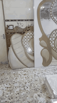 غرفتين نوم للبيع نوع تركي مامستخدمات بس جانن مشدودات بل معرض وفتحتهن وعرضتهن للبيع ابيعهن ثنينهن سعرهّنِ   1400 ثنينهن   العنوان الحمزه الغربي المعاره  ستفسار عل رقم  ***********
