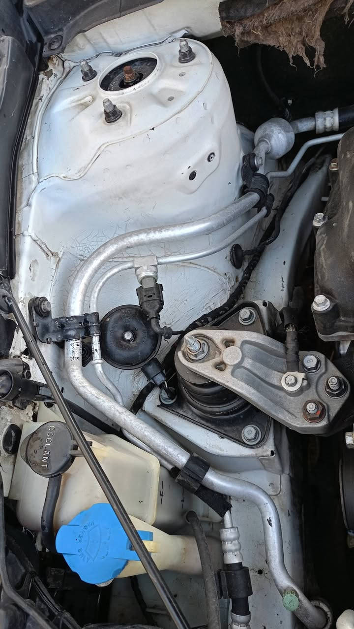 آلُـۜسـۨۚ(مكتب_أبان)ــِۖلُأمٌ؏ـليۜـ(لبيع_وشراء_ألسيارات)ـكـۜم
🚘أفانتي
🖐🏻⬅️وارد كوري🇰🇷
🖐🏻⬅️موديل2010🙋🏻‍♂️
🖐🏻⬅️محرك🚂16شرط➕كير 🕹شرط👍
🖐🏻⬅️دكشن عالي💯 
🖐🏻⬅️رقم صلاح الدين الدولي🔥
🖐🏻⬅️الضرر جاملغات الخلفيه➕جاملغ الامامي➕بيها لغد👥
🖐🏻⬅️شرط التحويل🤝 
🚦السعر86💵وبيها مجال تعال وتدلل 
العنوان.#مكتب_أبان_لبيع_وشراء_السيارات  موصل (#موصل_الجديدة قرب  #شارع_السايلو  ) 
🛑⏰ #اوقات_العمل من الساعه التاسعه صباحاً الى الساعه العاشره مساءً 
🛑ملاحظه 1️⃣يرجى الاتصال من الساعه التاسعه صباحاً الى الساعه العاشره مساءً 
🛑ملاحظه 2️⃣ التواصل عبر الرقم فقط يرجى عدم مراسلة الصفحه على الماسنجر او الاتصال على ماسنجر و عدم الاتصال او المراسله على الواتساب 
🛑ملاحظه 3️⃣بل تلفون ماكو سعر قفل تعال ودفع السعر اليعجبك 
للاتصال 
***********📱📞
***********📱📞
***********📱📞
#مكتب_أبان
