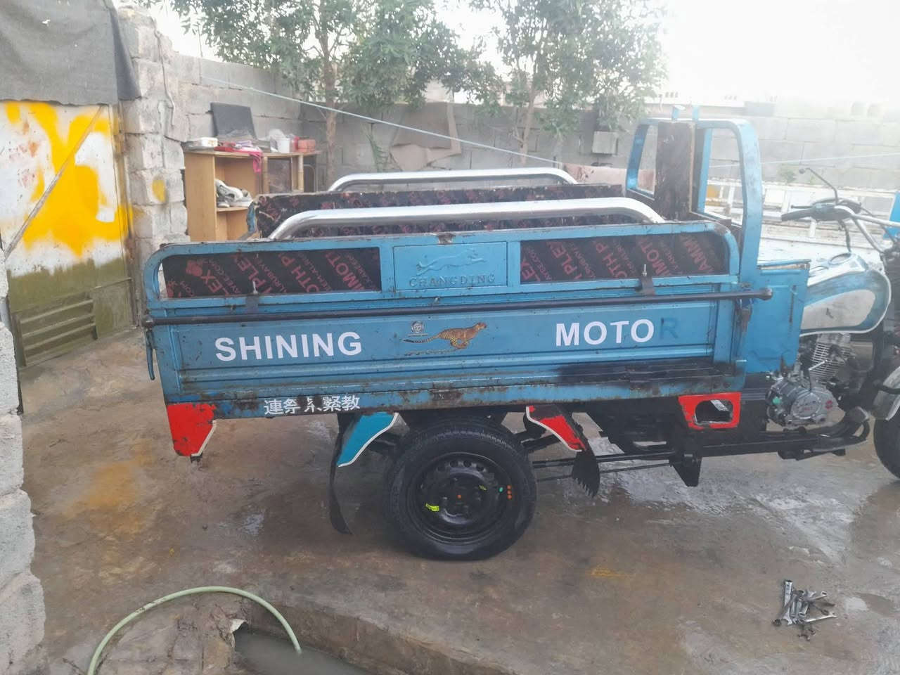 سلام وعليكم ستوته نضيفه وخير من الله ما يحتاجلها اي شي بس الكتف شحن مكان ديالى بهرز تواصل عل خاص اوتصال***********
