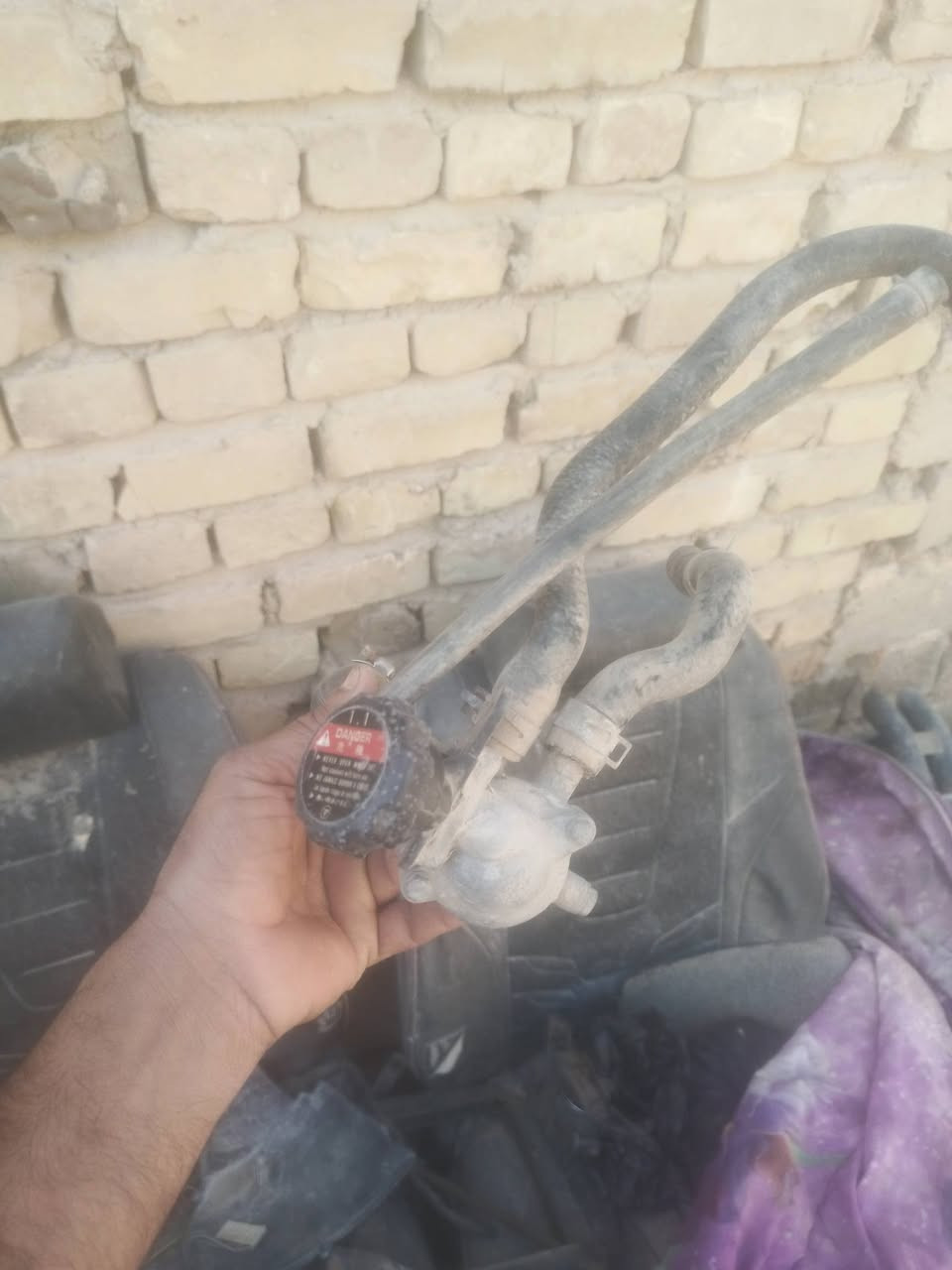 السلام عليكم
غراض ستدللبيع عقل اصلي ابلادي عافحص فصله 90 وبي مجال لايت اصلي 20 كيج سرعه عالفحص 25 والجاملغ هوه والبك لايت ب15
توصيل موجود***********
