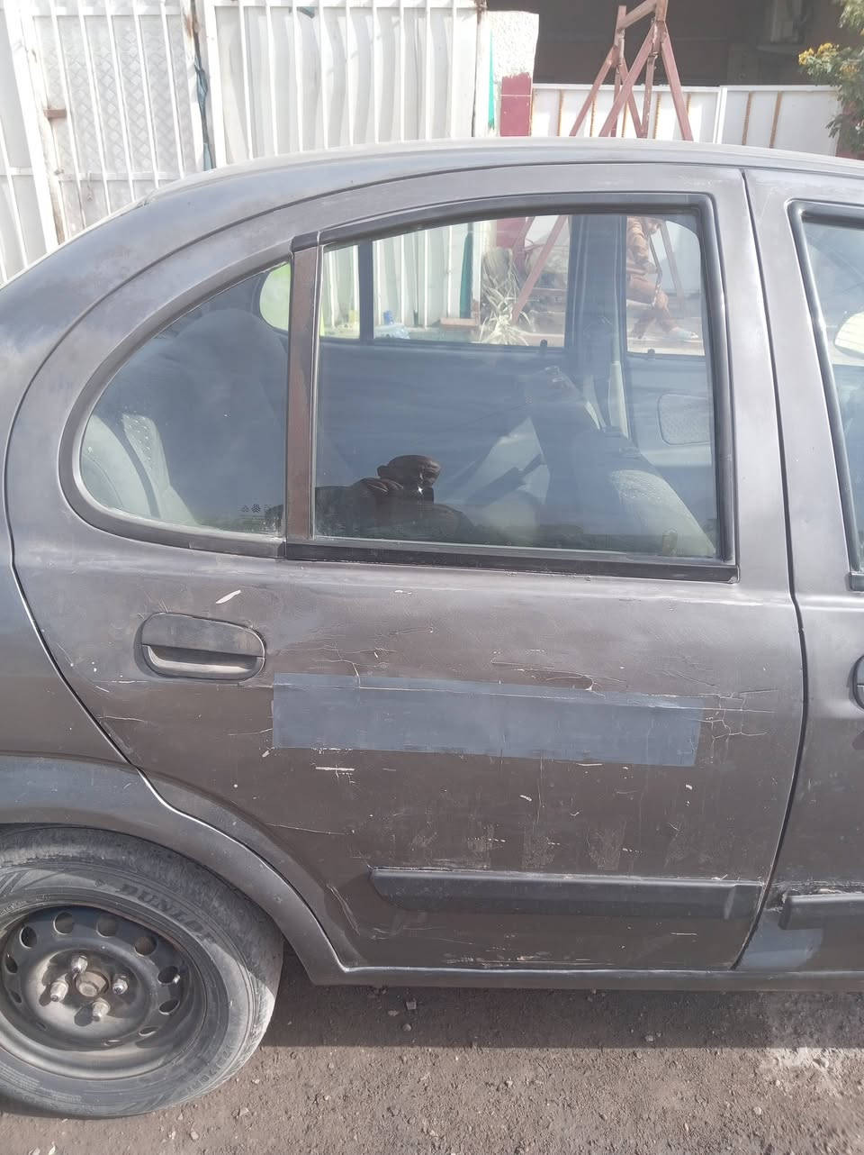 سلام عليكم تايبا طيبه ٢٠١٢ كربلاء مكينه كير جدد السياره بيهه جراد هذا الون يجر بسرعه قماره تكم صندوك مكفول بيهه طخه من كدام خفيفه بالبنيد وبيهه الباب الوره العبري ايضا طخه ومعمر والباقي جيد كير عادي بيع ٣٠ وبيهه مجال مراوس يرهم بأوتو *********** حي اور بغداد شرط التحويل سنويه صاقطه
