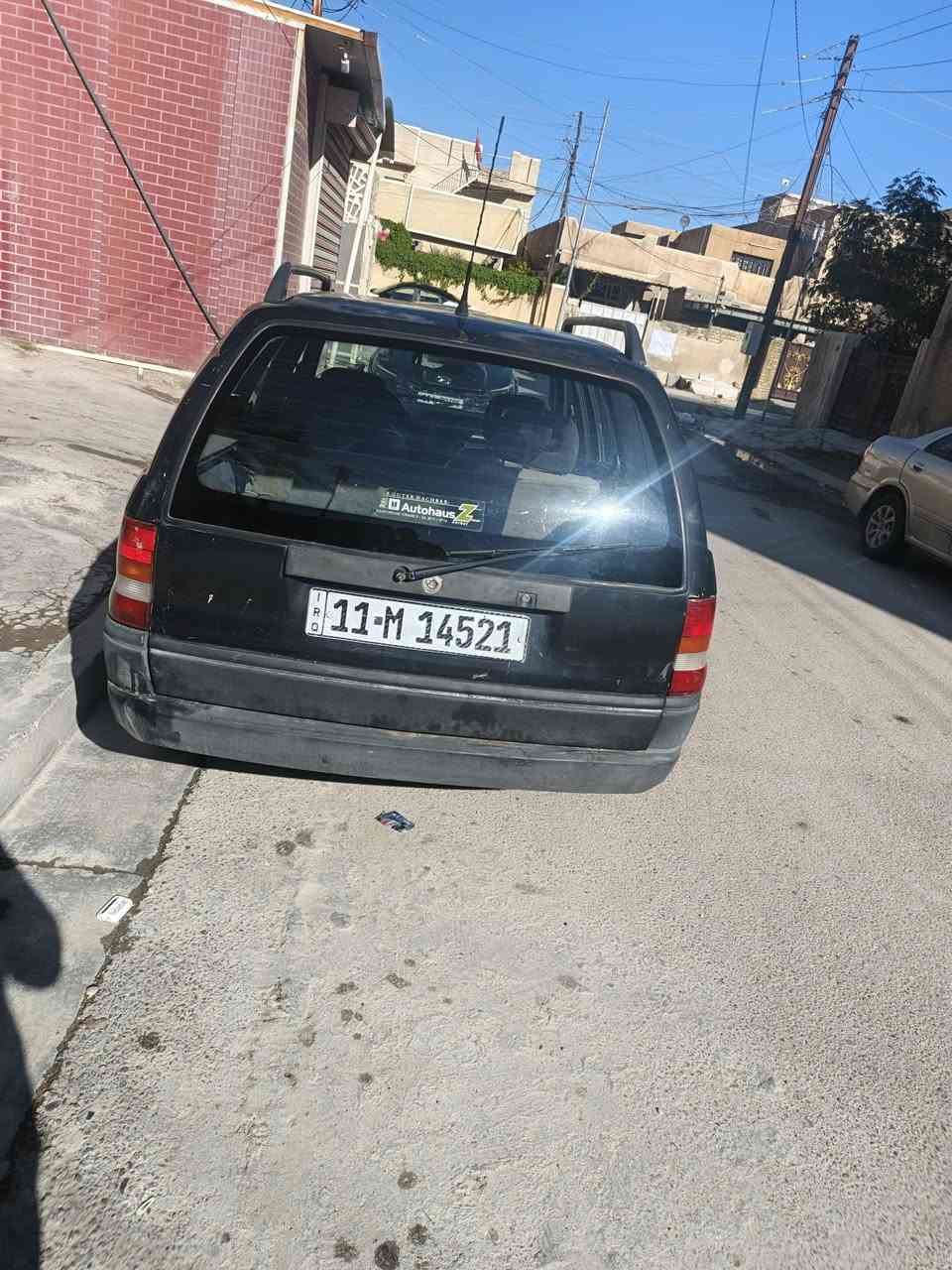 السلام عليكم أوبل للبيع موديل ٩٣ تبريد بلاد مكينه ألف وستميه سيارة حلوه ونضيفه كول كهربائيتها شغله ارقام جديدة سنويه ٢٨ السعر ٣٧ مكانها بغداد البياع رقم الهاتف ***********
