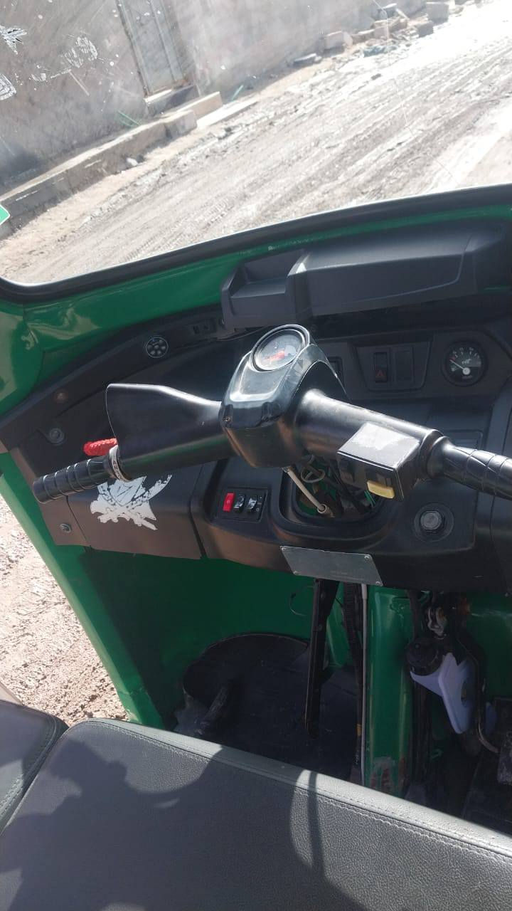 سلام عليكم تكتك تيفيس 2022رقم وسنويه مكينه كفاله البدي شوف عينك سعر 6800وبيه مجال قليل رقم ***********العنوان البصره حي الزيتون
