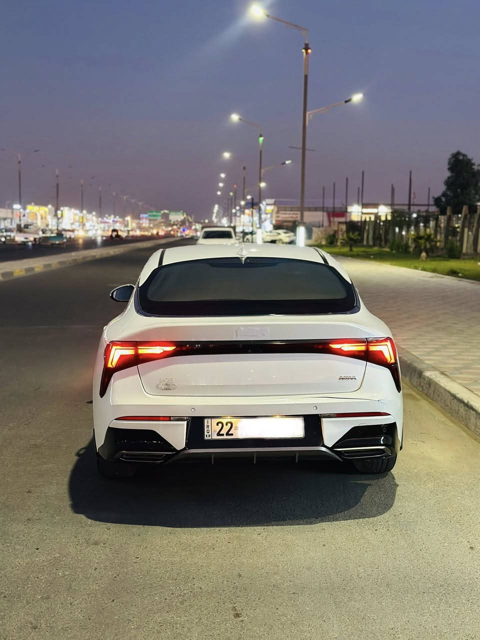 سلام عليكم K5 مديل 24
كفالة عامة خليجي 
محرك 2500  
رقم اربيل 
السعر 218 
***********
البصرة
