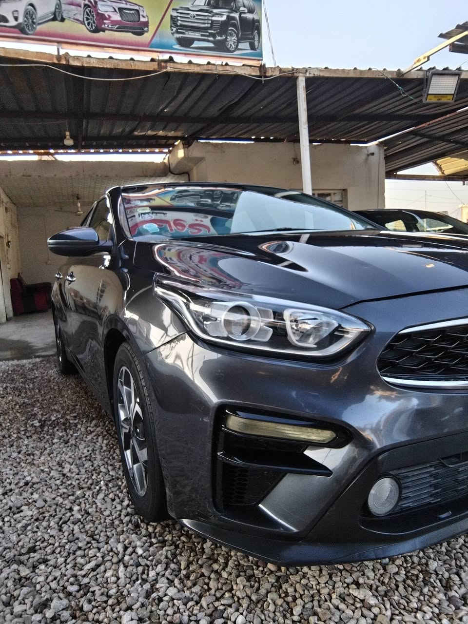 السلام عليكم فورتي ٢٠١٩ رقم بغداد دولي باسمي كفالة فقط البنيد صبغ بدون لاداخل ولارباك نص فول مكينة دوش سيارة جاهزة من كلشي وجديدة ماشية ١٣٣ العنوان كربلاء طويريج السعر ١٣٣ وبيها مجال للاتصال ***********
