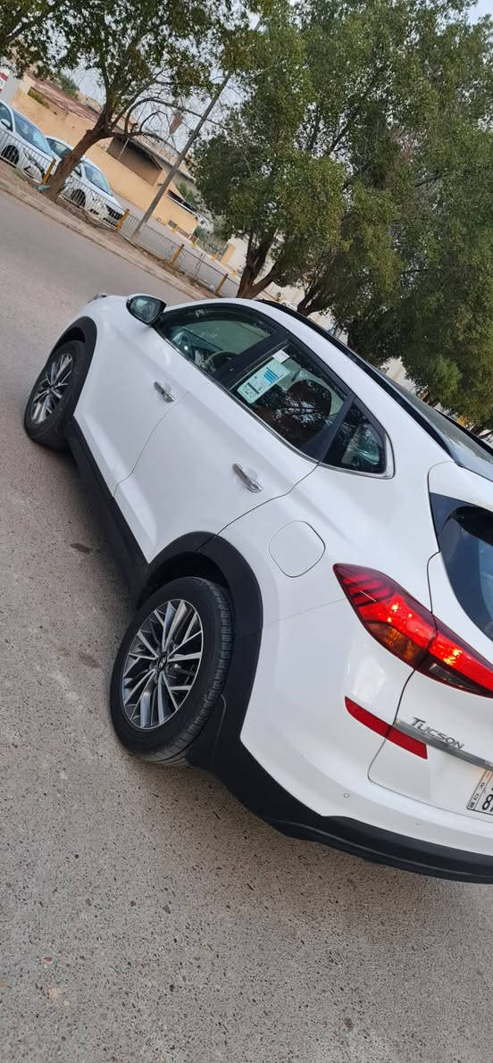 السلام عليكم ❤️
توسان  2019. كوري اصلي  / الكاصد
 ماشية 63 وشرط لفحص
  ((((سيارة كلش جديدة ))) 

سيارة كفالة عامة حتة دعاميات مكفولة  فقط بارد وتكحيل 
بصمة الكاصد خمس عدسات 
كامره خلفيه فول مواصفات
محرك 2000
فول تحكم ستيرن
بكلات لد نهاري 
سايد ابريك رجل
وتخم تاير و المري كهربائي
سياره مكفوله كفاله عامه من الدعاميه للدعاميه فقط بارد وتكحيل مكانين
مكاني بغداد بغداد الكرخ سيارة وبلعافية عل ياخذهة
 السعر   200$

مكاني بغداد🏨🏨
***********
