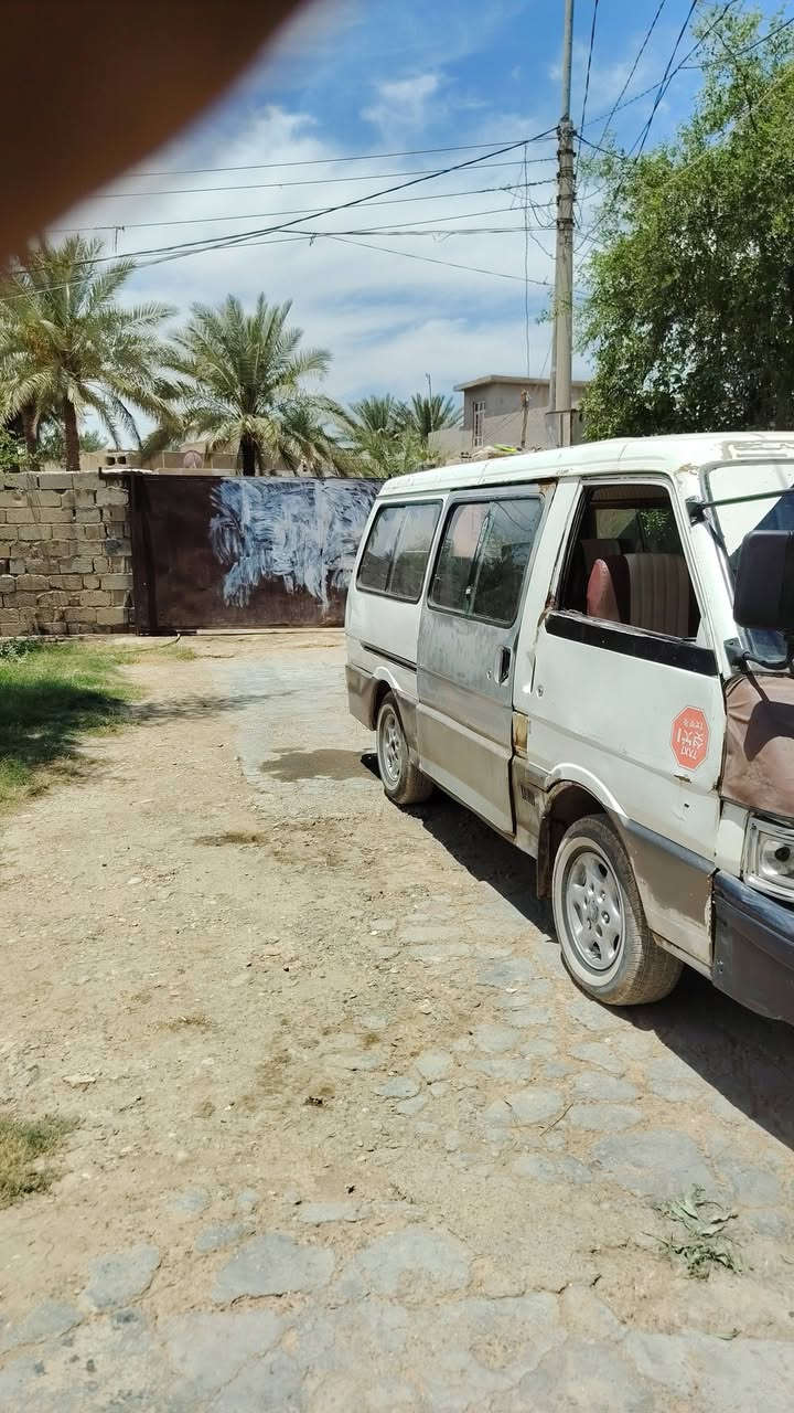 السلام عليكم
كيا للبيع كوم حديد
تعهد سرقه وعشاير
موديل 95
محرك كايم
خط وبحث جديد
 12ورقه
***********
 ***********

