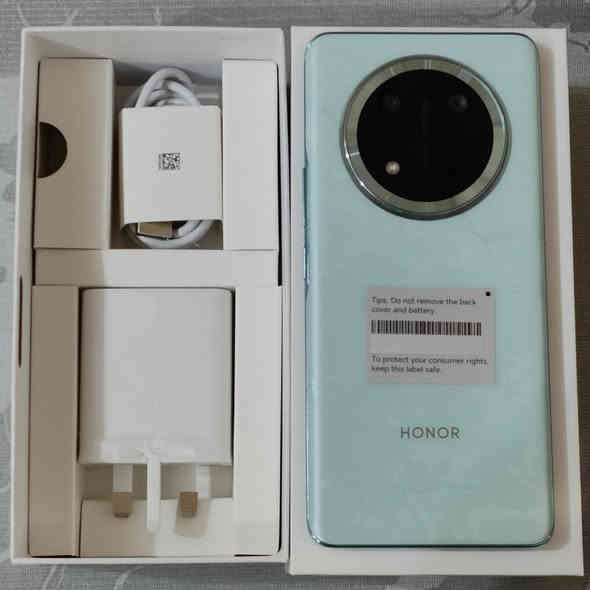 متوفر ✅
مستخدم نضيف 
هونر X9C 🔥
للبيع او مراوس 
💾 الذاكرة : 256 جيجابايت الرام 12جيجابايت
🔋البطارية : 6600 مللي أمبير 66 واط.
السعر 300💸 وبي مجال 
للاستفسار
 التواصل خاص او
***********
