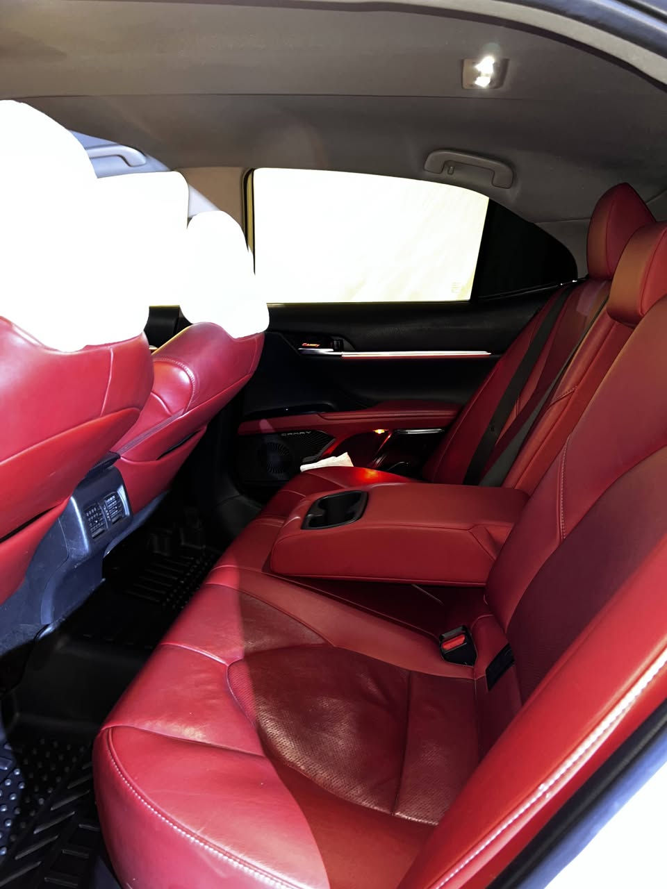 كامري موديل 2020 لي بيع سعر علي خاض واتساب ***********
